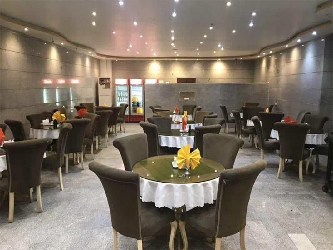 رستوران هتل هومن مشهد